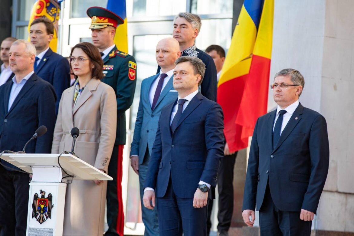 Drapelul sub care Moldova și-a regăsit limba