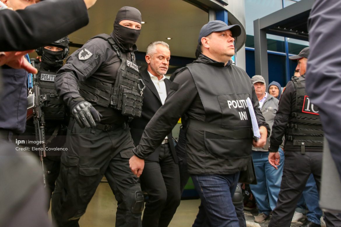 Vladimir Plahotniuc față în față cu instanța